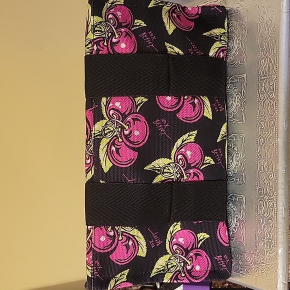 BETSEY JOHNSON FLORAL CANVAS TOTE - Picture 5 of 16